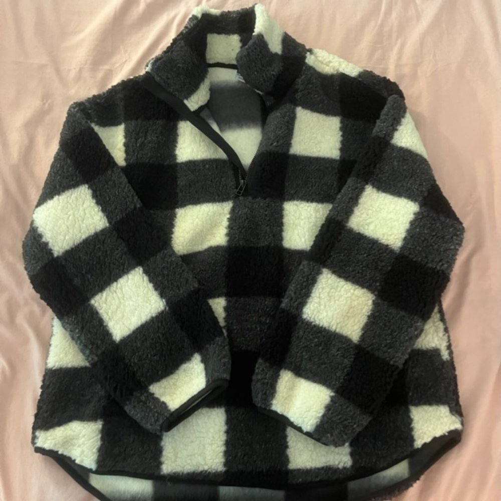 Fuzzy Quarter Zip
